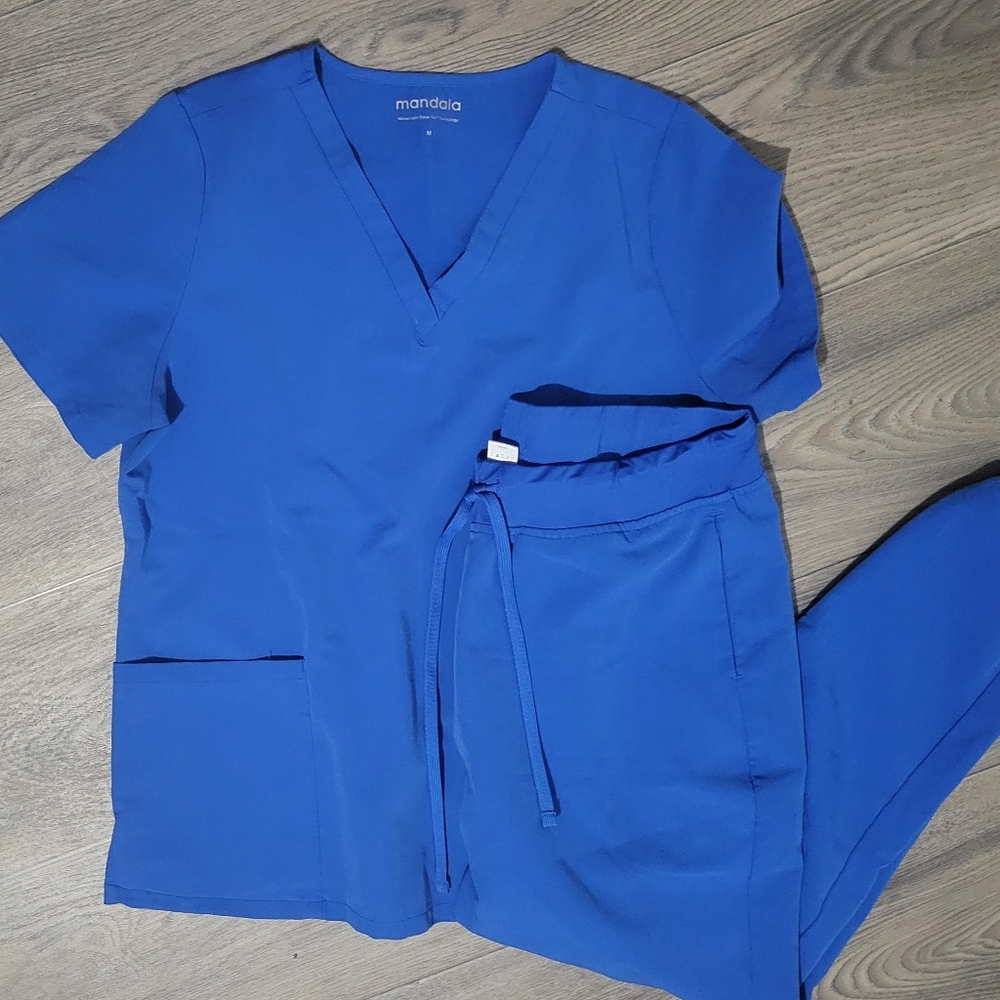 Mandala Scrub set